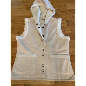 Telluride Clothing Company Women's Sherpa-Lined Hooded Vest w Buttons & Pockets
